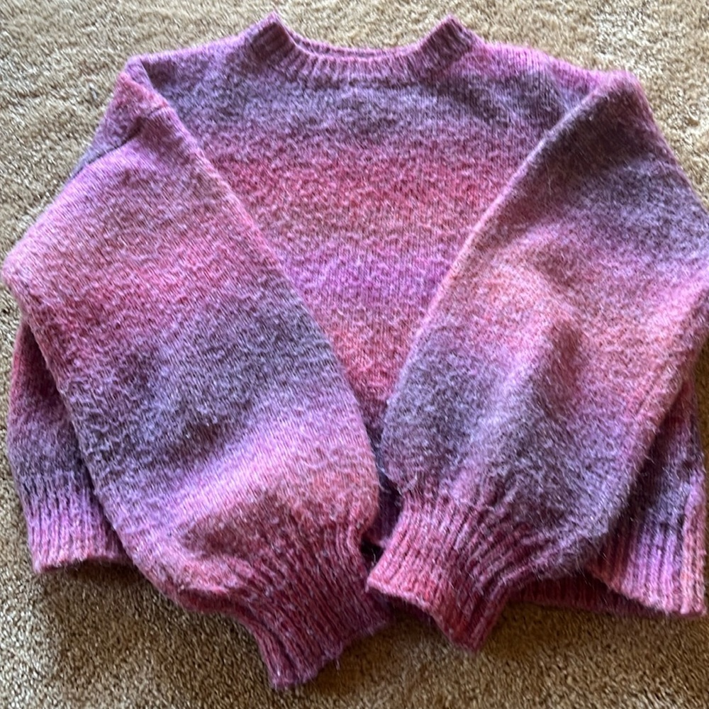 Beautiful pink and purple striped sweater. Kayla‘s armoire. L